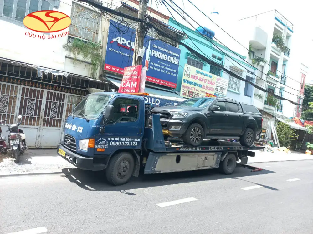 Cứu hộ xe bán tải nhanh chóng uy tín